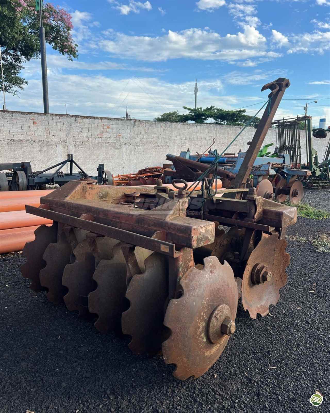 IMPLEMENTOS AGRICOLAS GRADE ARADORA ARADORA 12 DISCOS Arinos Agrícola ITAITUBA PARÁ PA